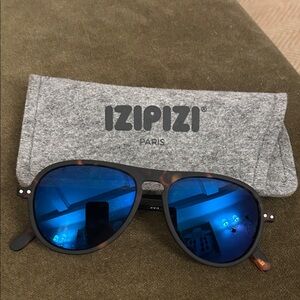 IZIPIZI Blue Lens Sunglasses, aviator style
